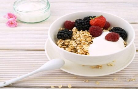 healthy food yogurt fruits probiotics gut health diet india