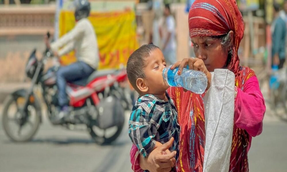 Public health advisory issued during heatwave conditions in India.