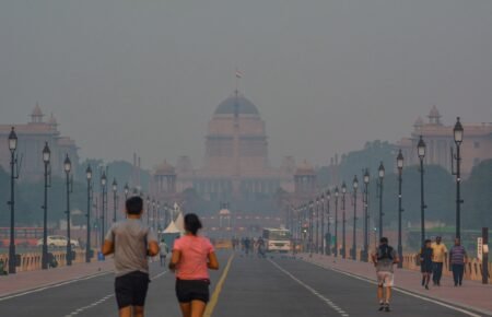 Delhi Air Pollution: How Commuters Can Protect Their Lungs